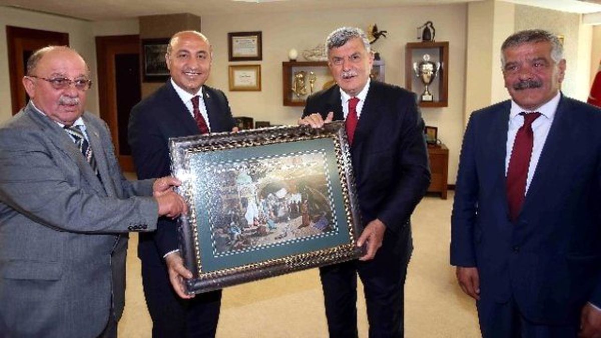Başkan Karaosmanoğlu, "Ahilik, Yaşam Biçimi Olmalıdır"
