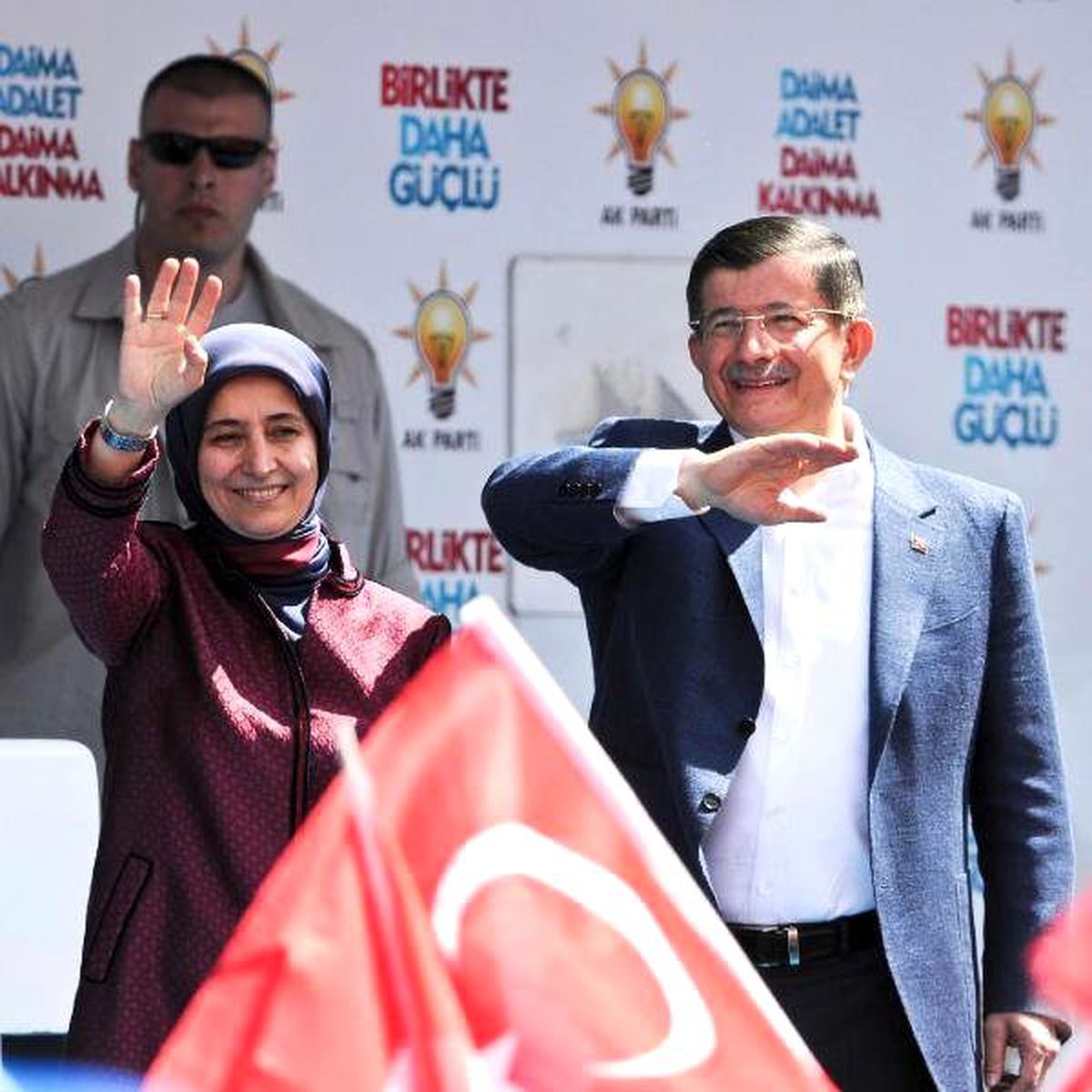 Davutoğlu: Bahçeli\'ye Şeref Dersi Vereceğiz