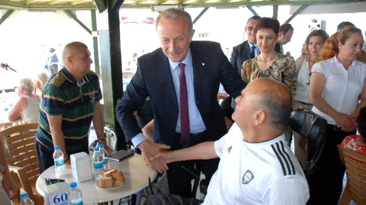 Didim\'de Engelliler Kahvaltıda Biraraya Geldi