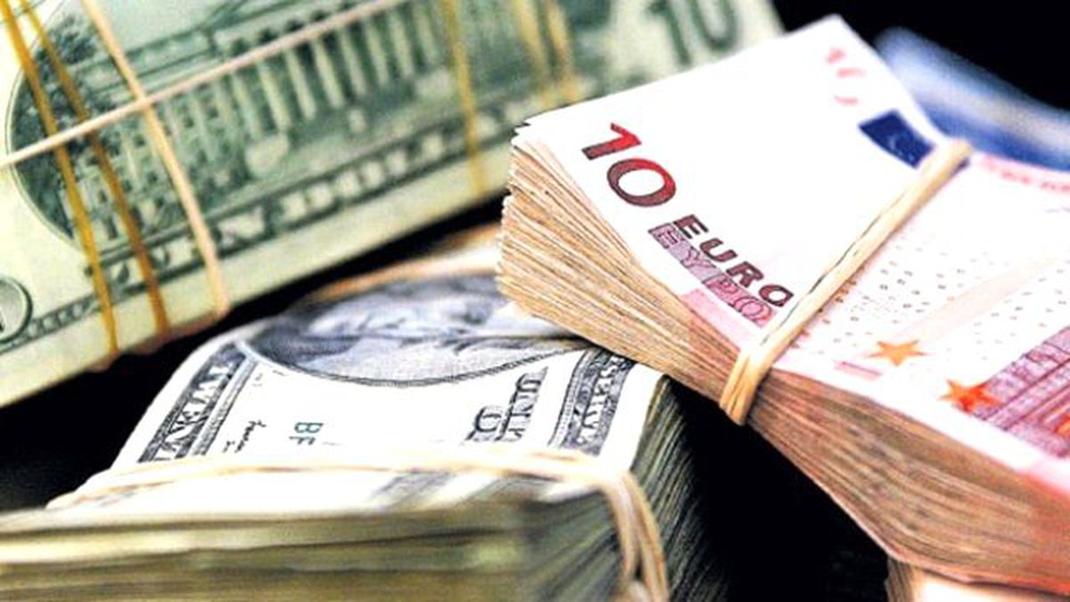 Dolar Neden Düşüyor?