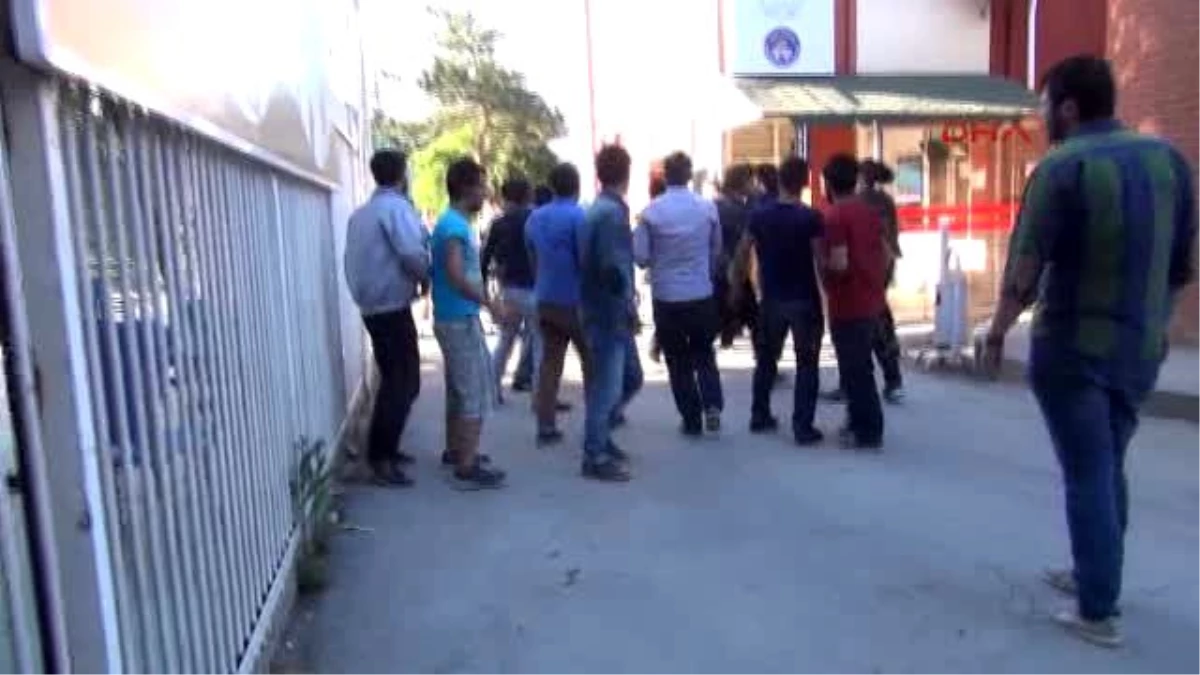Eskişehir - Hdp\'li Tuncel\'in Katıldığı Üniversite Kampüsündeki Toplantı Sonrasında Olaylar Çıktı