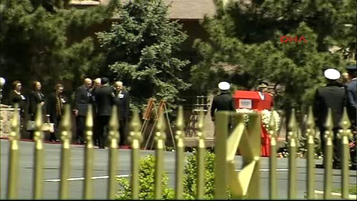 Evren\'in Cenazesi Genelkurmay Başkanlığında