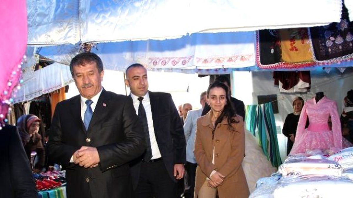 İhtiyaç Sahibi Öğrenciler İçin Kermes Düzenlediler