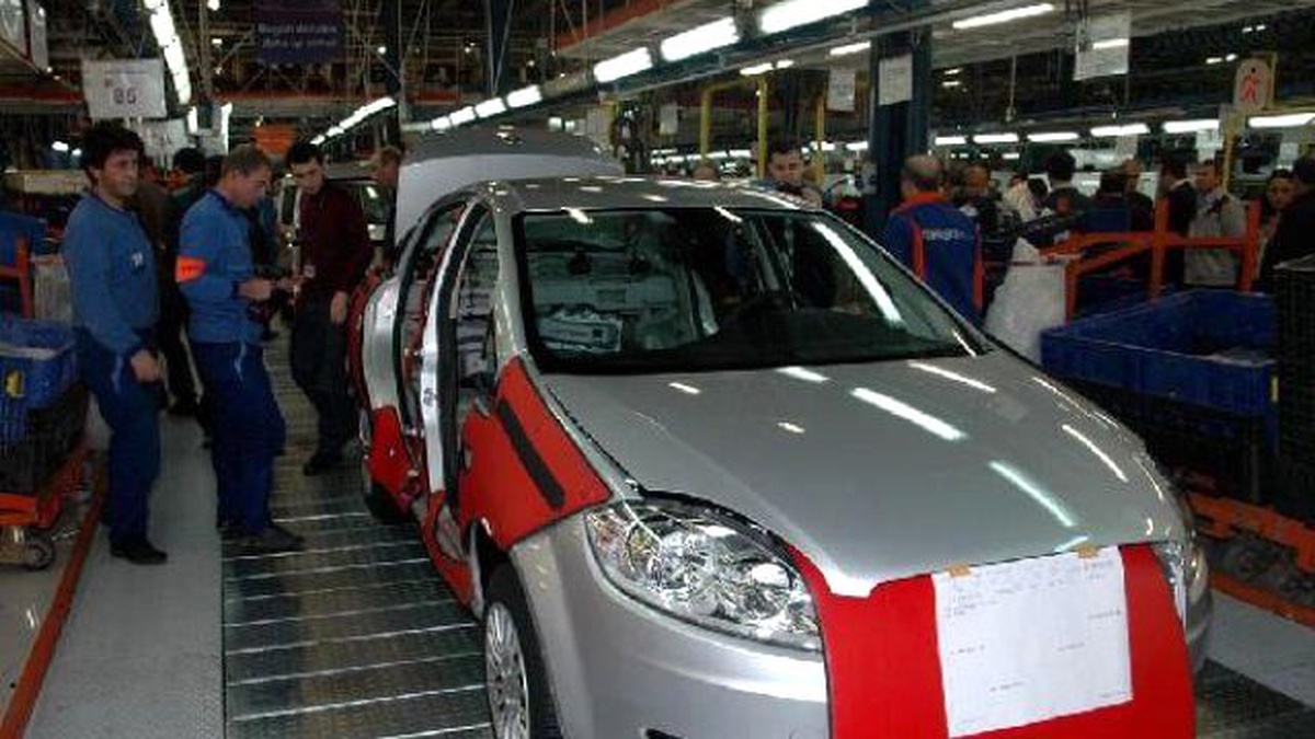 Otomotiv Nisan Ayında da İhracatta Lider