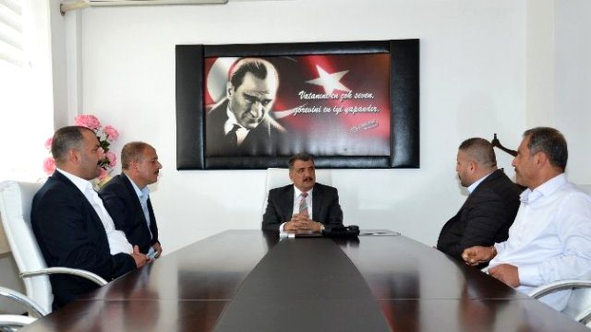 Otoparkçılar ve Yıkamacılar Derneği Gürkan\'ı Ziyaret Etti