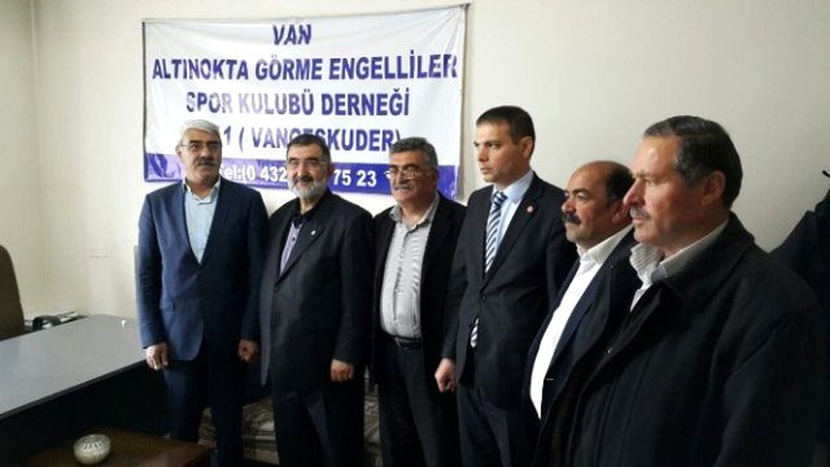 Saadet Partisi\'nden Altınokta Körler Derneği\'ne Ziyaret