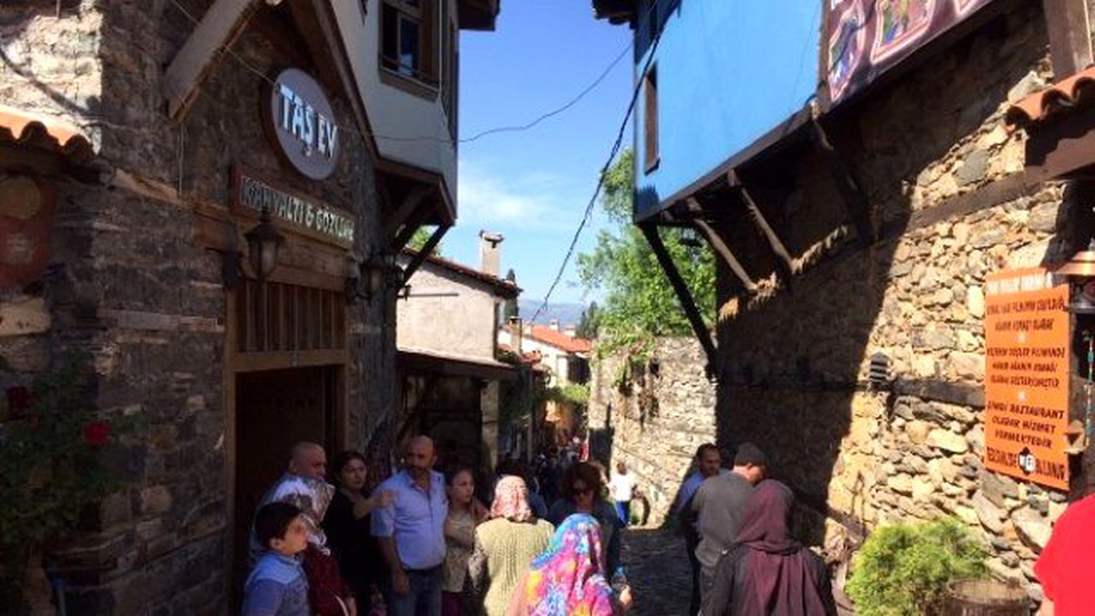 Tarihi Cumalıkızık\'a Turist Akını