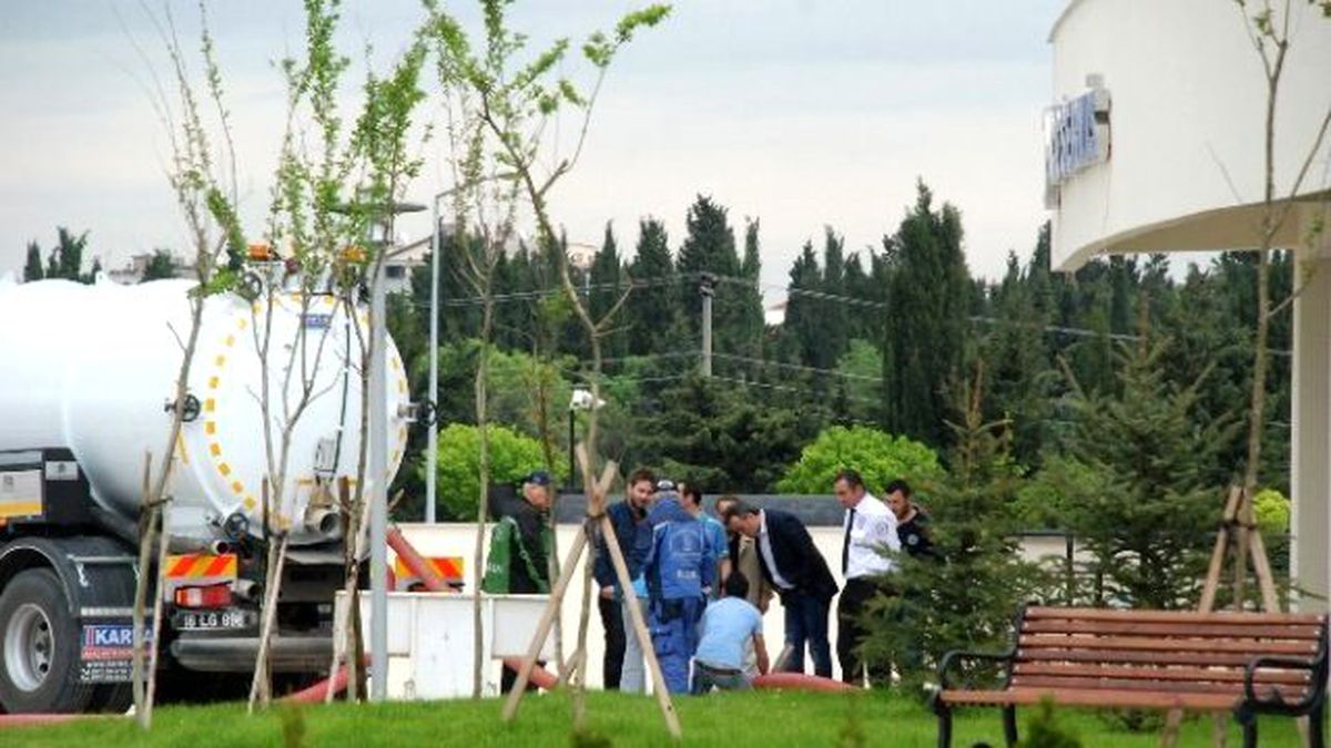 Bursa\'da Yeni Yapılan Hastaneyi Su Bastı