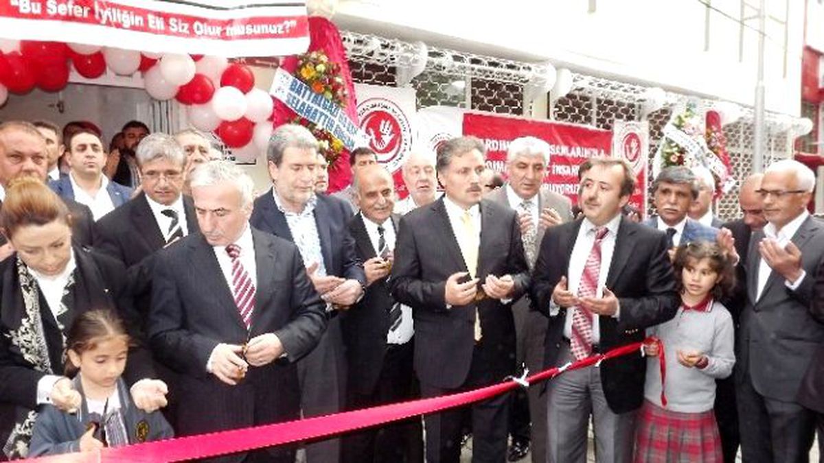 Yetimler Kervanı Derneği Yeni Binasına Taşındı