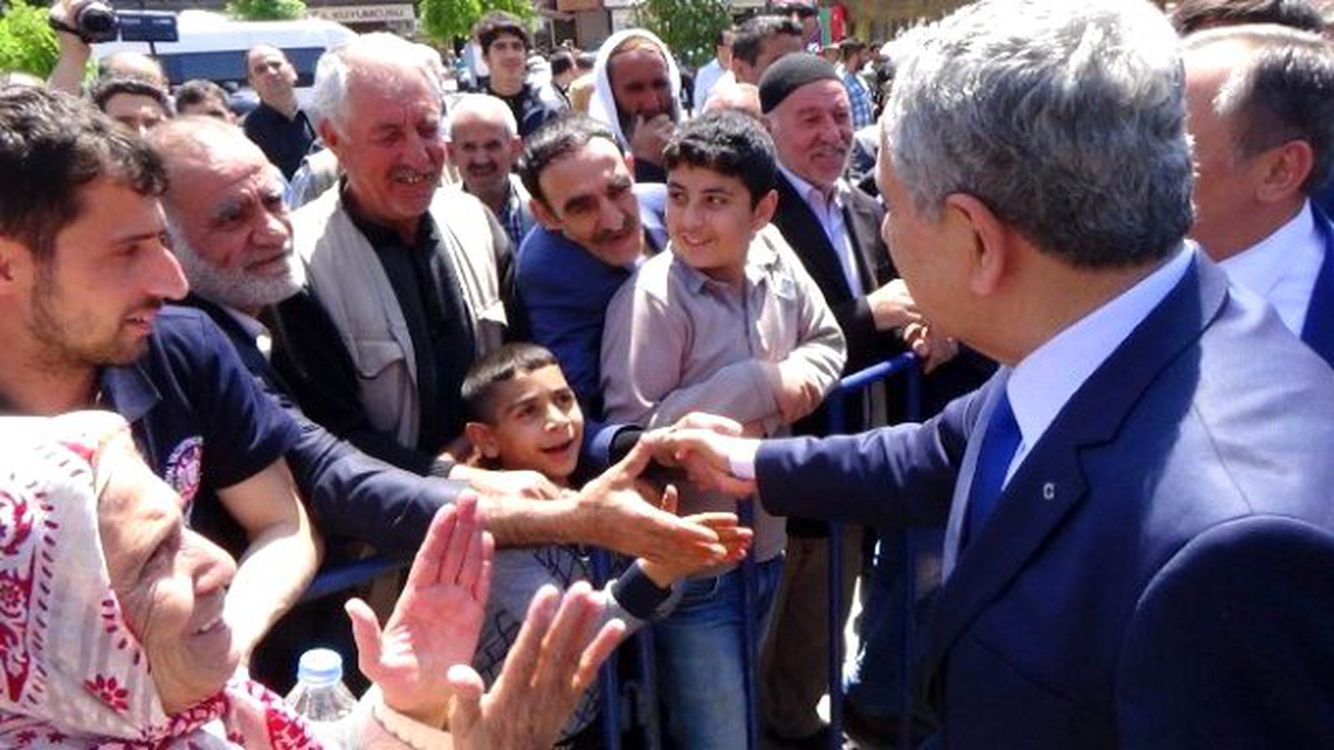 Arınç, Ulu Cami Şafiiler Bölümü Açılışına Katıldı