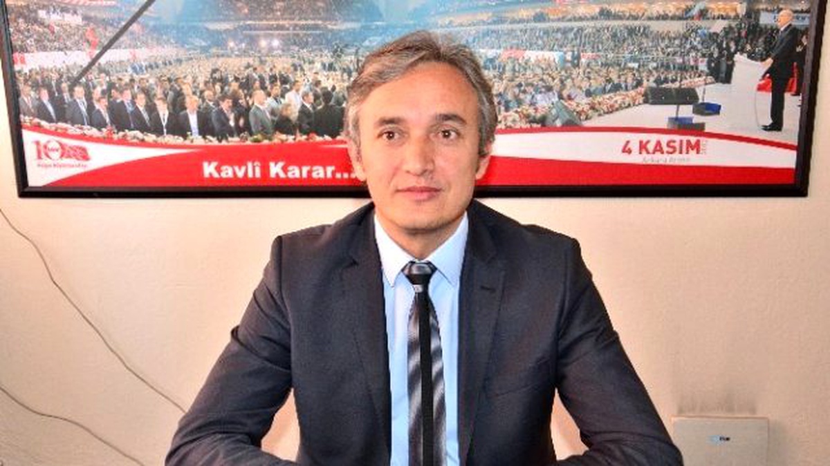 Ayan Son Zamanlarda Çıkan Spekülasyonlara Yanıt Verdi