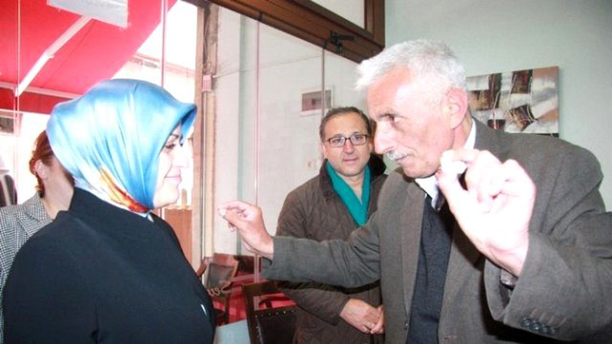 Ayşe Sula Köseoğlu Sıkılmadık El Bırakmıyor