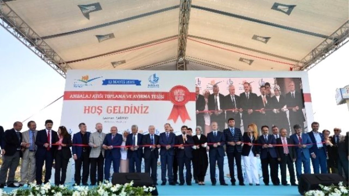 Bakan Güllüce Tesis Açtı, Davullu Zurnalı Yıkıma Katıldı