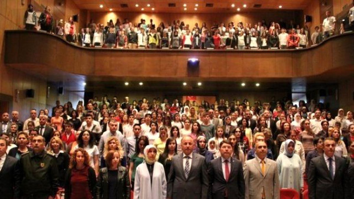 Bartın\'da Dünya Ebeler ve Hemşireler Günü Kutlandı