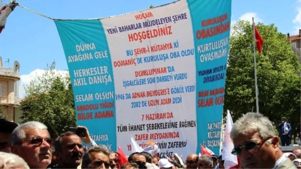 Başbakan Ahmet Davutoğlu\'nun Teşekkür Ettiği Pankart