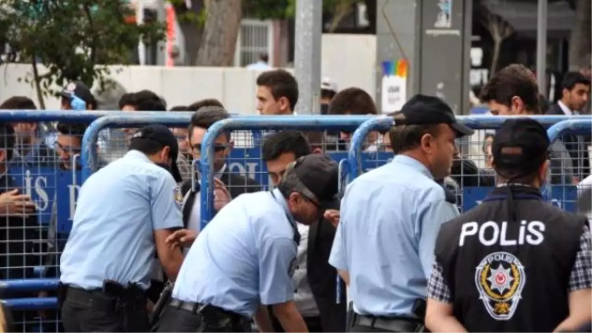 Davutoğlu\'nda MHP\'ye \'Bre Cahil\' Cevabı: Biraz Tarihi Araştır