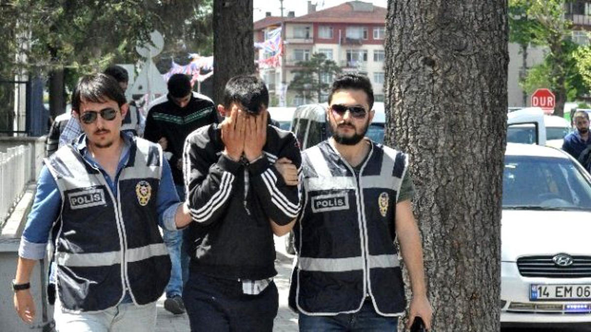 Bolu\'da Kablo Hırsızları Şuçüstü Yakalandı