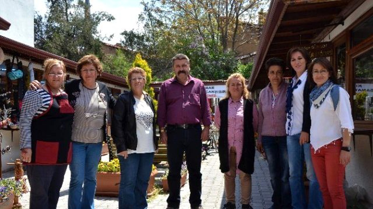 Bu Çarşıda Bayan Egemenliği Var