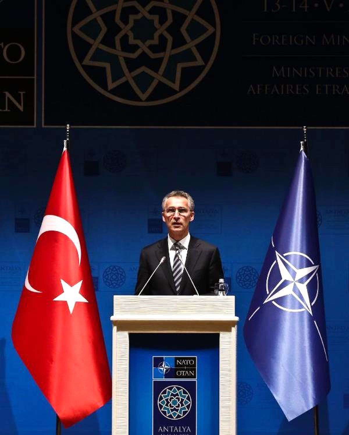 Davutoğlu ve ABD Dışişleri Bakanı Kerry Başbaşa Görüştü (4)