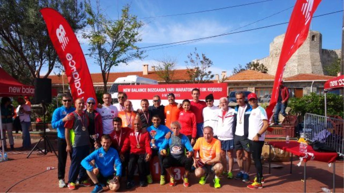 "Eker I Run Team" Bozcaada Yarı Maratonu\'ndan Döndü