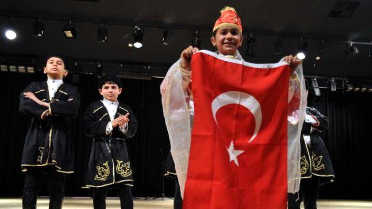 Engelli Öğrencilerin Gösterisi Alkışlandı