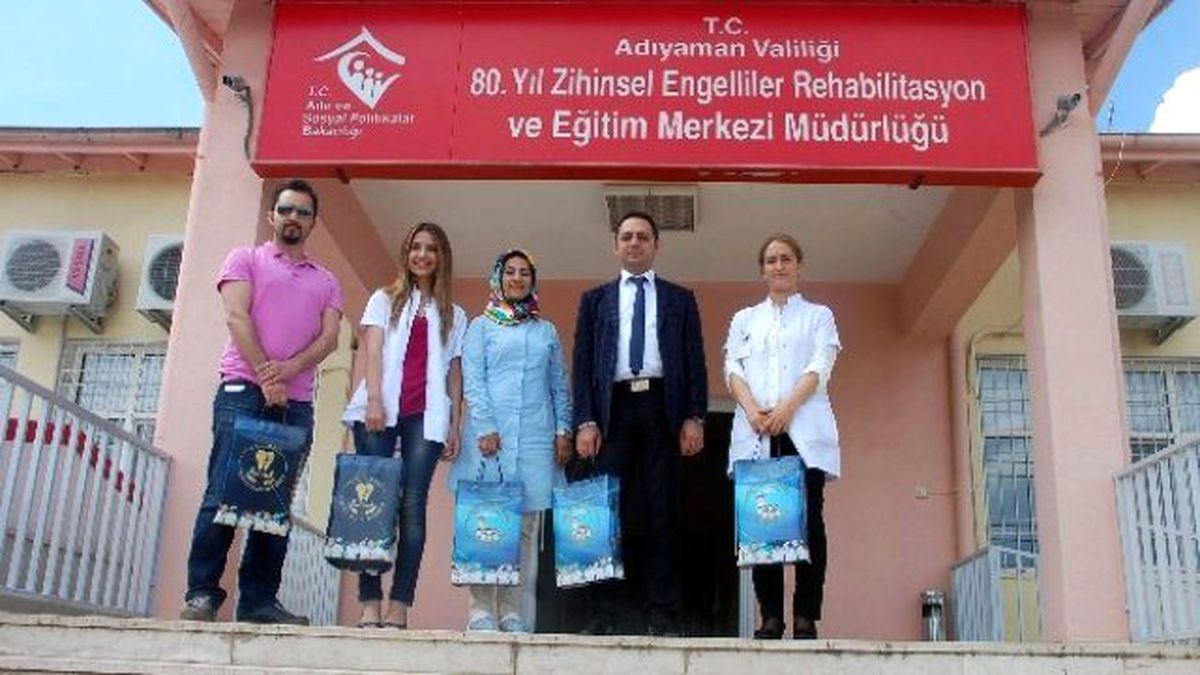 Engellilere Elektrikli Diş Fırçası Dağıtıldı