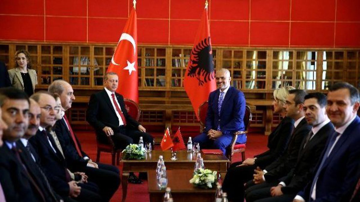 Erdoğan, Arnavutluk Başbakanı Rama ile Bir Araya Geldi
