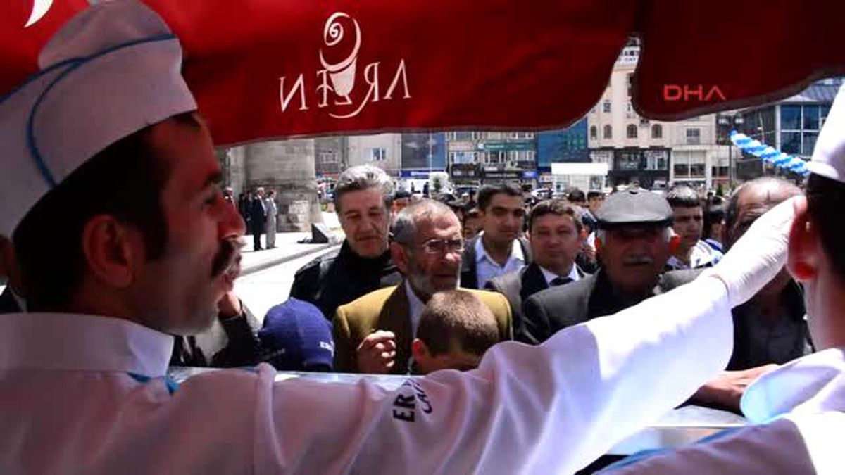 Erzurum - Etli Pilav İzdihamı