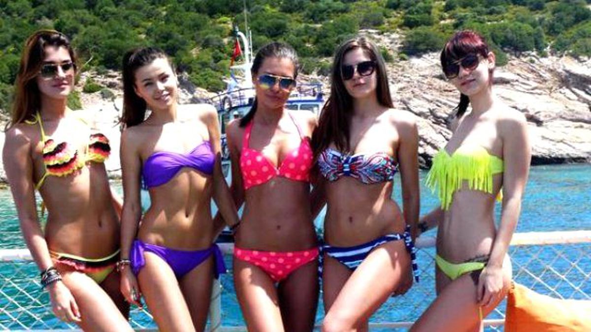 7 Kıtanın Güzelleri Bodrum\'u Isıttı