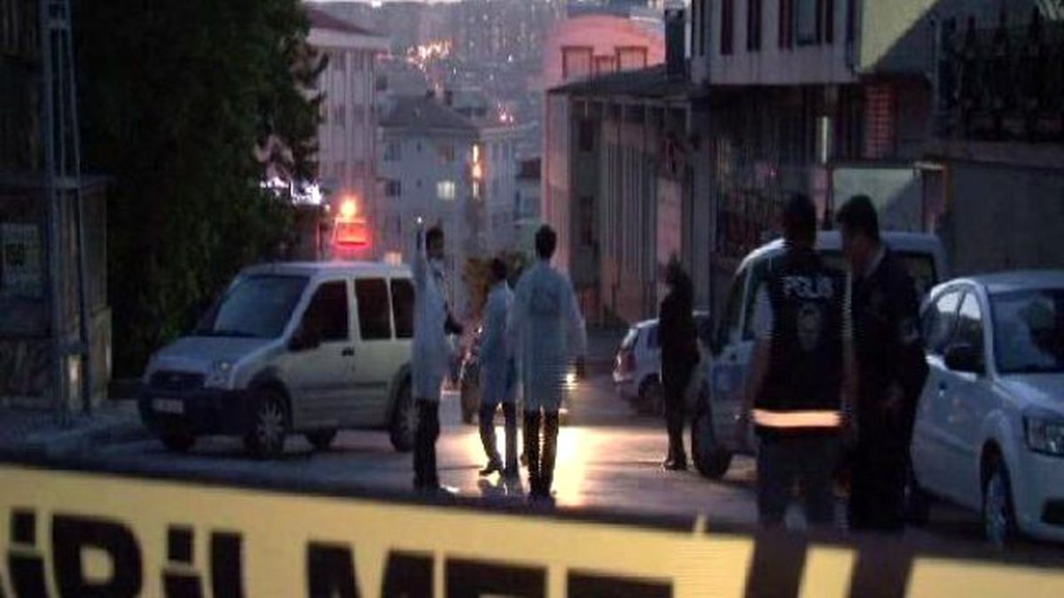 İmam Nikahlı Eşini Sokak Ortasında Öldürdü