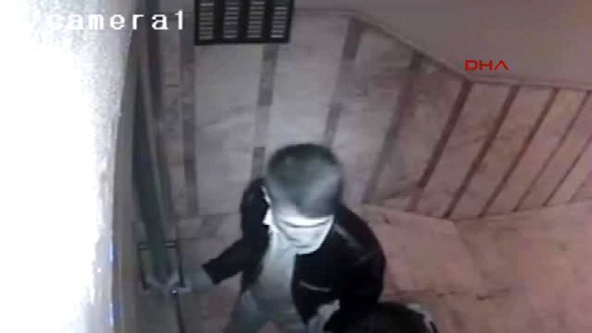 İzmir - Bayraklı\'da İki Hırsızlık Olayı Kamerada