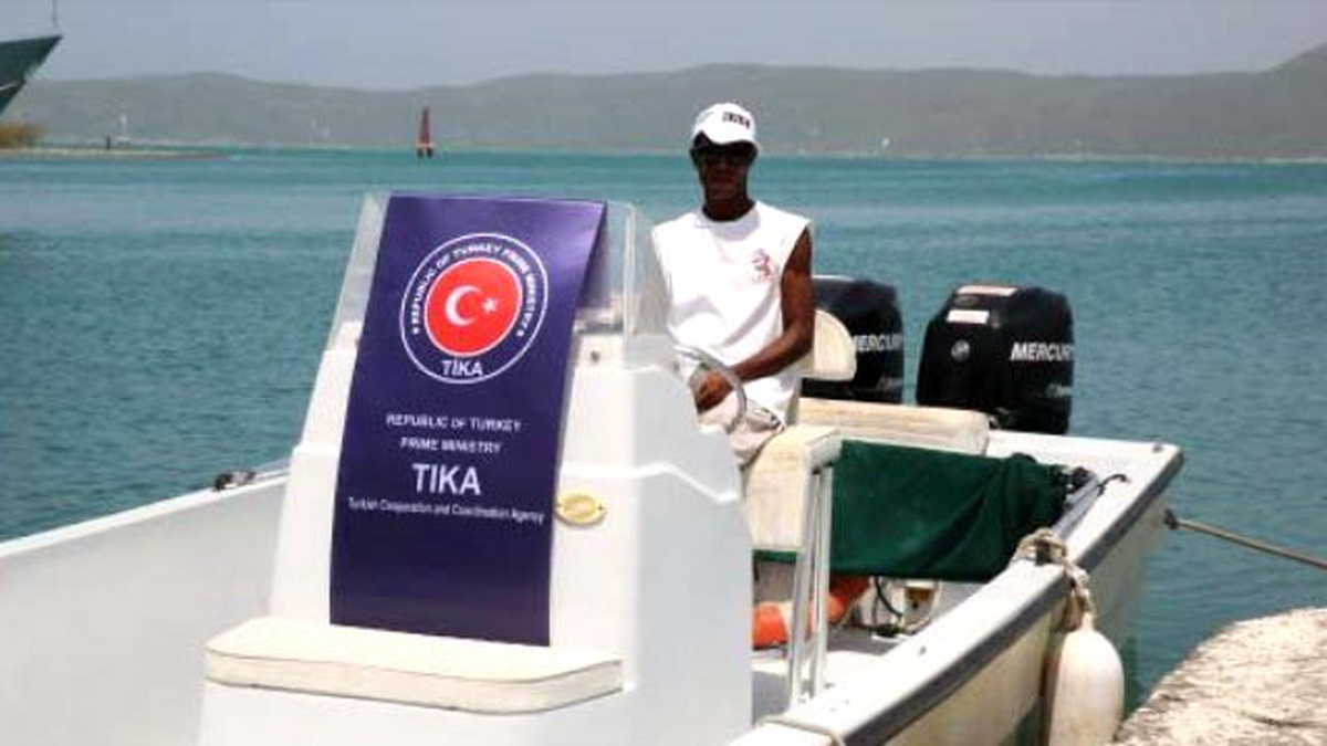Karayip Ada Ülkelerinden Jamaika\'ya Tekne Motoru Desteği