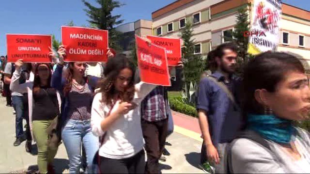 Kocaeli Üniversitesi Öğrencilerinden Soma Protestosu