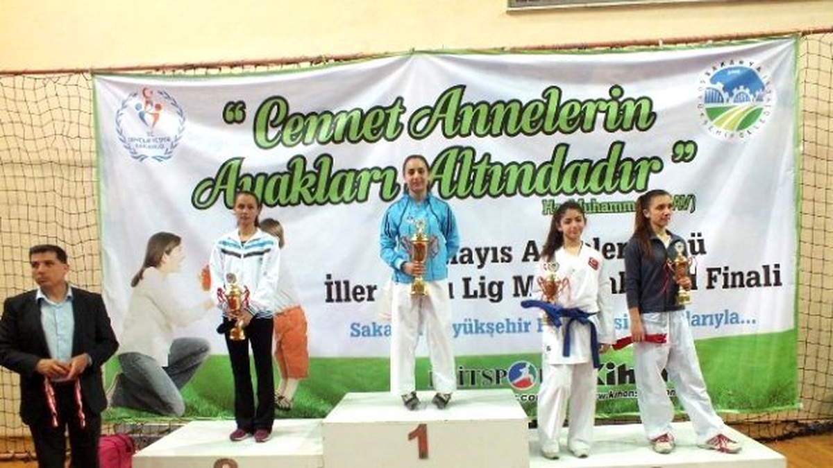 Kocaelili Karateciler Bölgesel Müsabakalarda da Başarılı