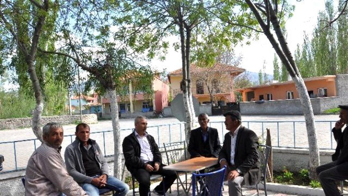 Köylerde Yol Çalışmaları Devam Ediyor