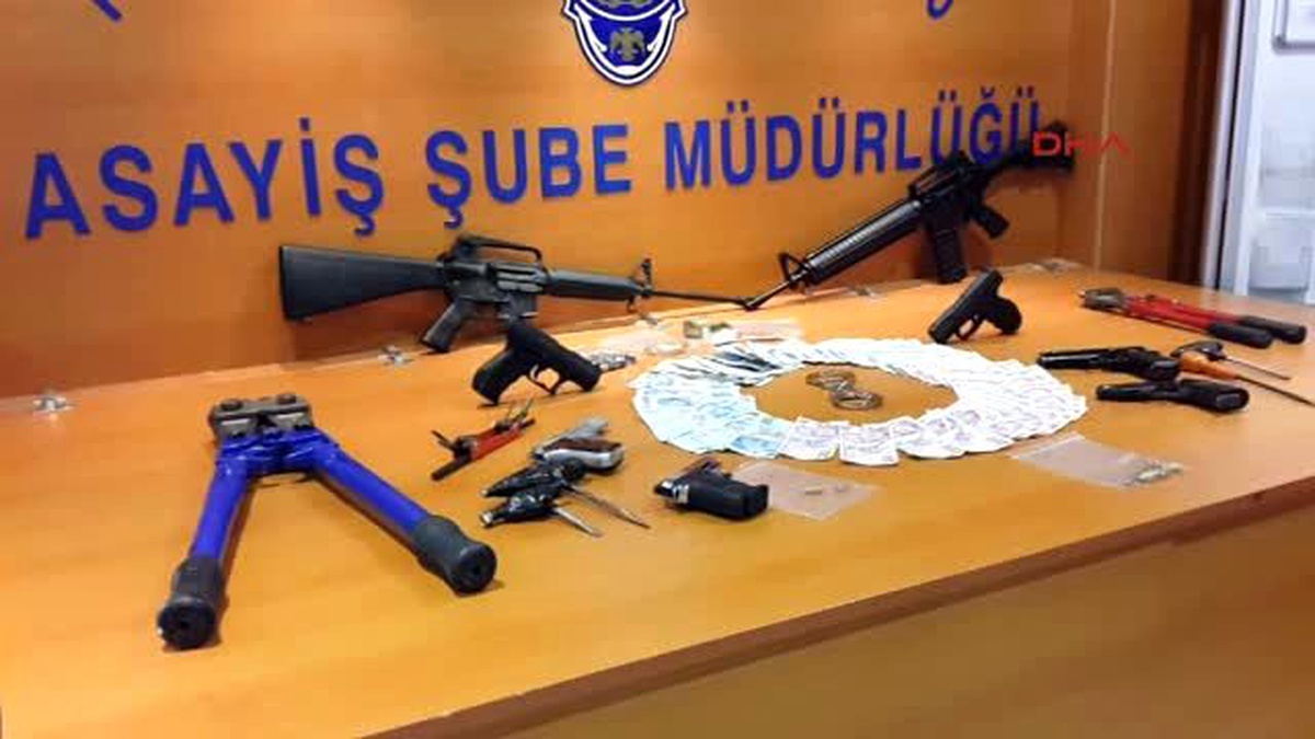 Motosiklet Hırsızlığı Çetesinden Cephanelik Çıktı