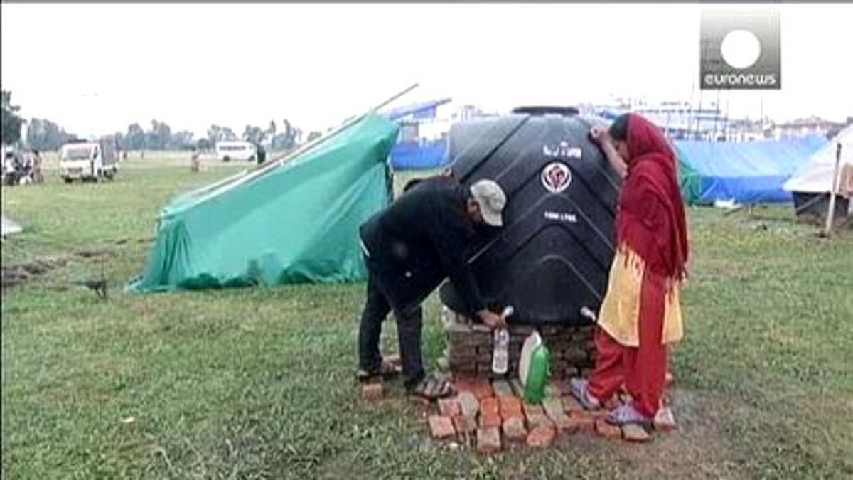 Nepal\'de Deprem Korkusu Sürüyor