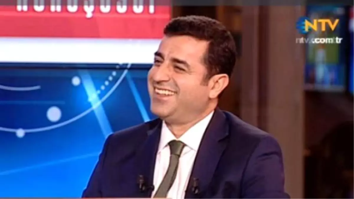 NTV Canlı Yayınında Demirtaş'ı Utandıran İltifat: Yuvamı Yıkacaksınız