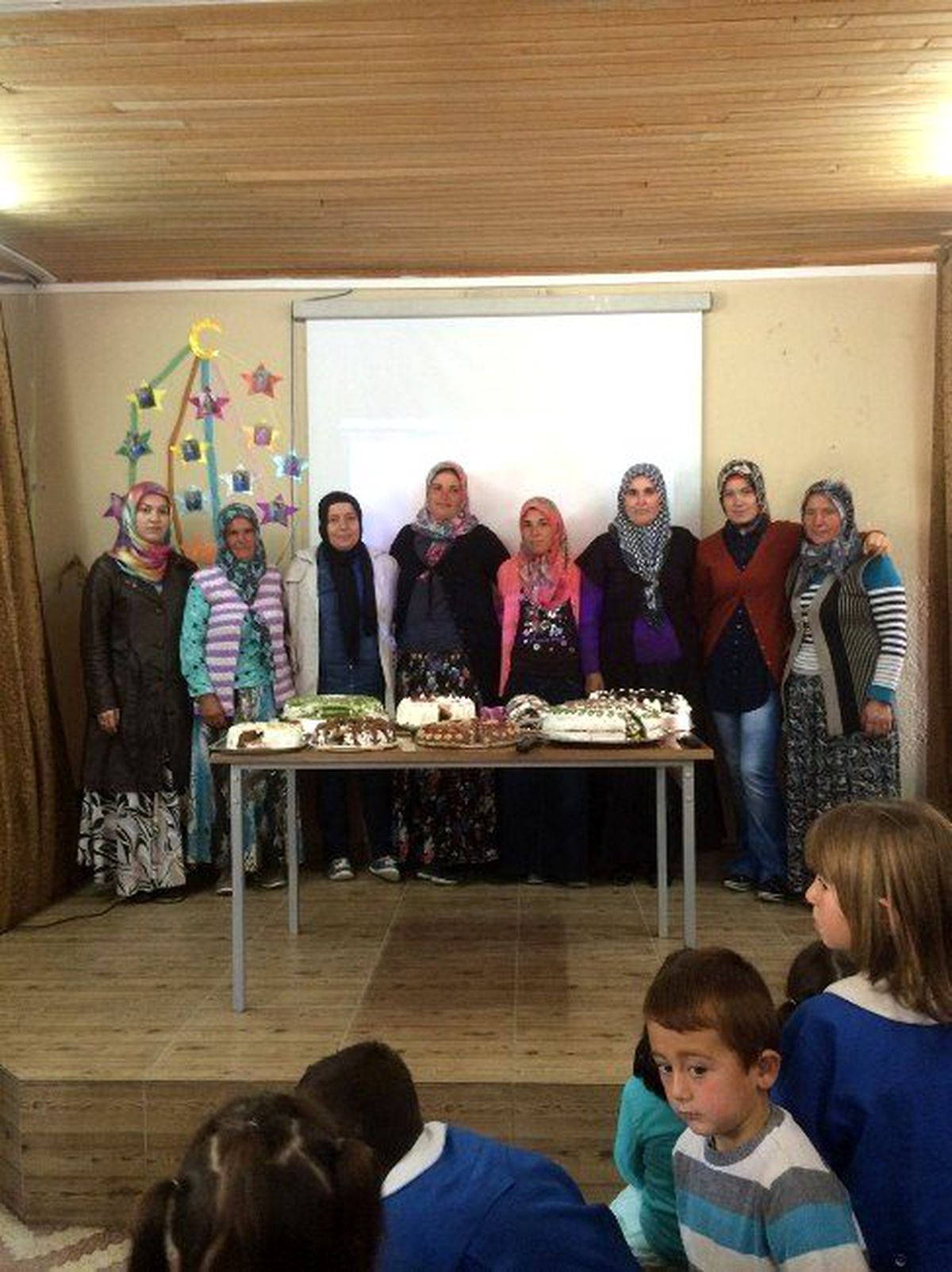 Öğrencilerden Annelere Sürpriz