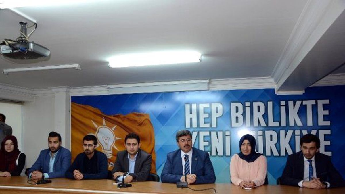 Özkaya Gençlerle Buluştu