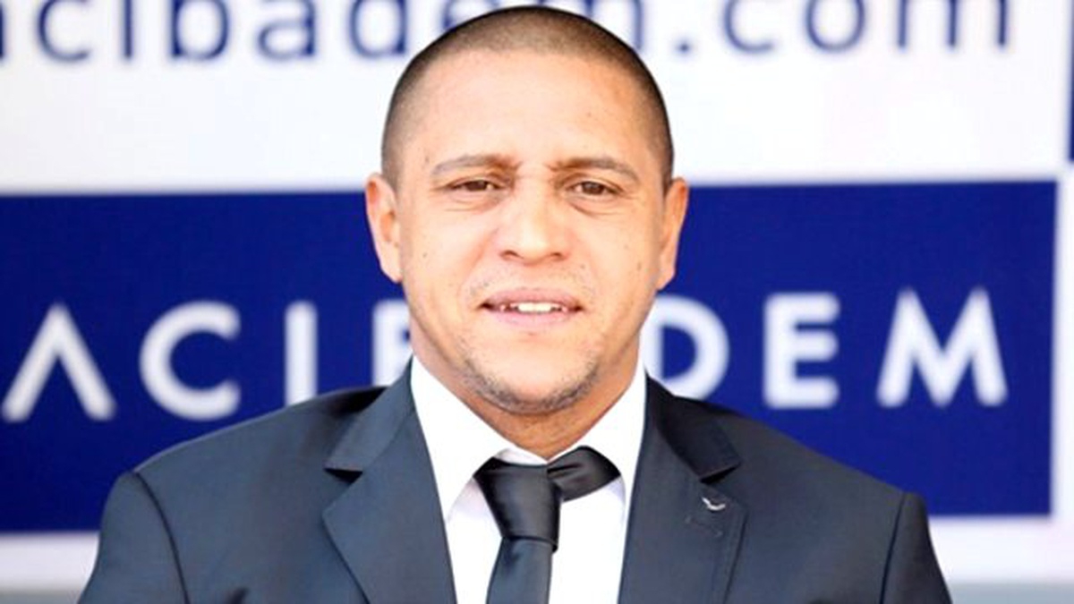 Roberto Carlos: Şampiyon Olamazlarsa Fenerbahçe\'nin Başına Geçebilirim