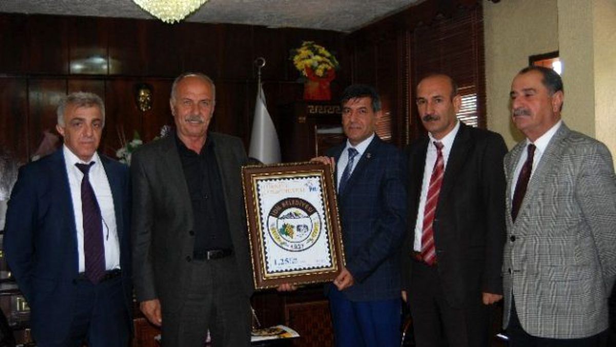 Şırnak PTT Başmüdürlüğü İdil Belediyesi\'ne Kurumsal Özel Pul Bastırdı