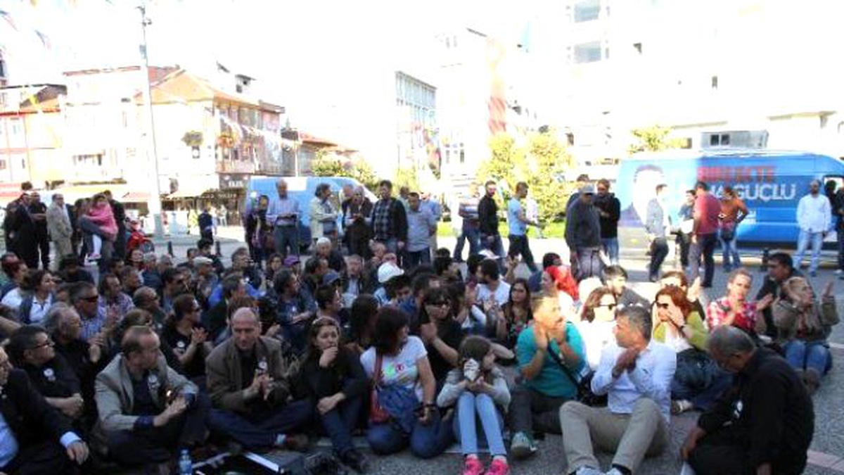 Soma Faciasında Ölenler Balıkesir\'de Anıldı
