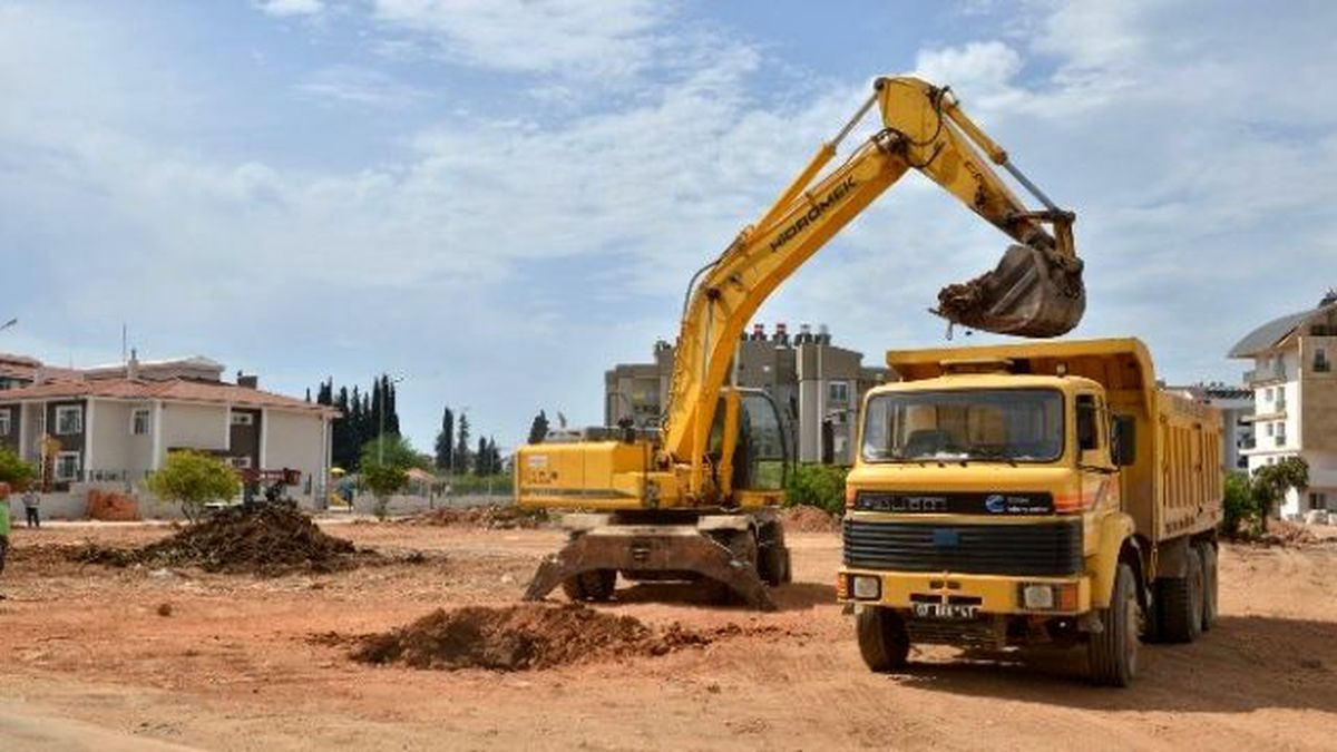 Uncalı Mahallesi\'nde Yedinci Parkın Yapımına Başlandı