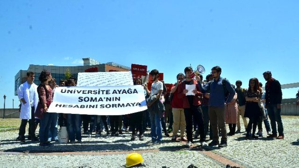 Üniversite Öğrencileri Soma İçin Yürüdü