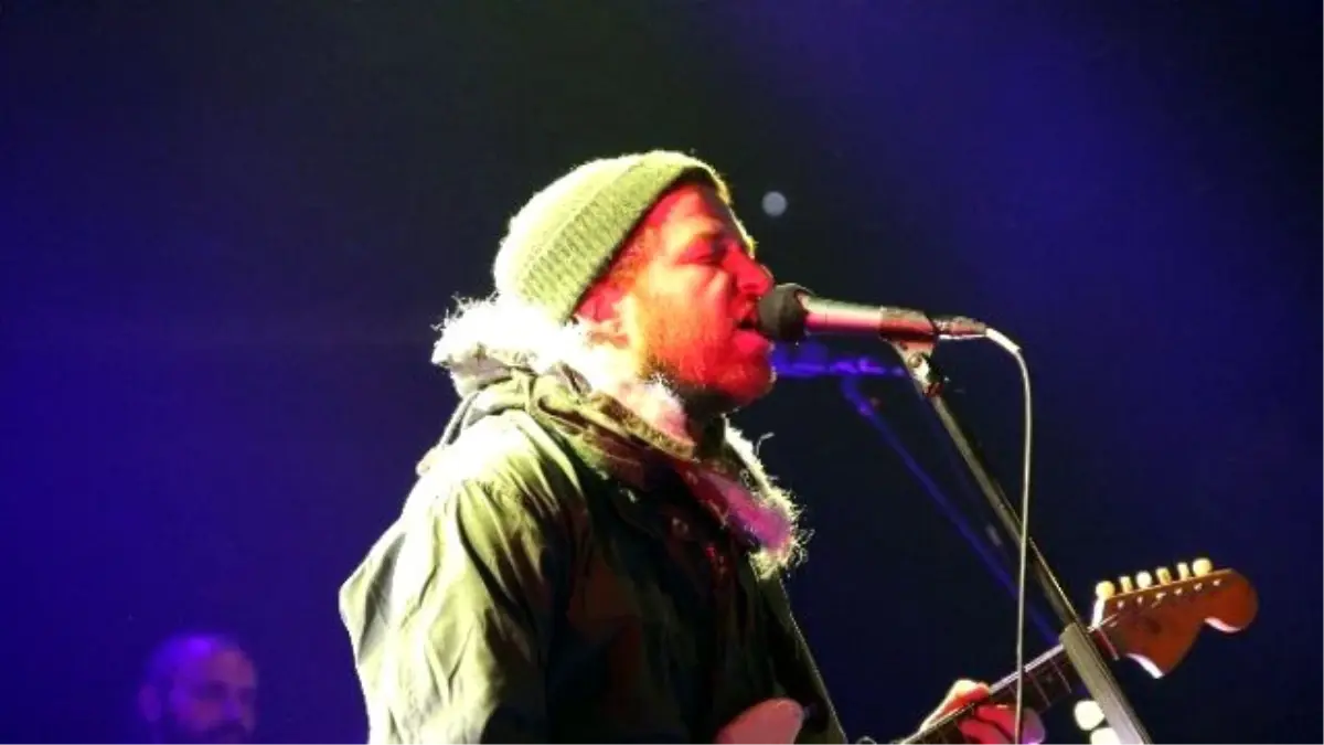 Üniversiteliler Athena ile Coştu