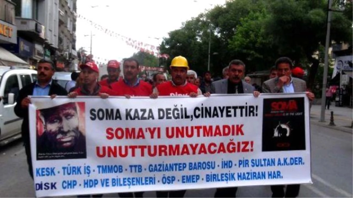 Gaziantep\'te Stk Üyeleri Soma\'da Ölen Madenciler İçin Yürüdü