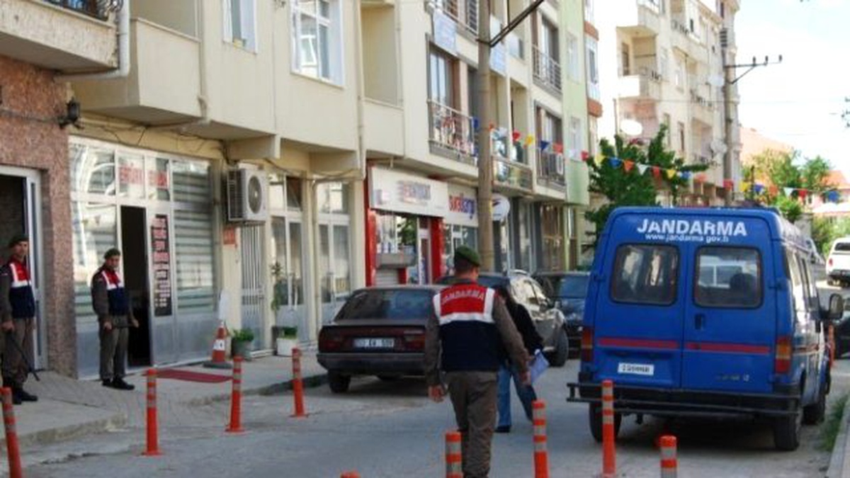 Sopayla Ekmekçiyi Döven 4 Şüpheli Tutuklandı