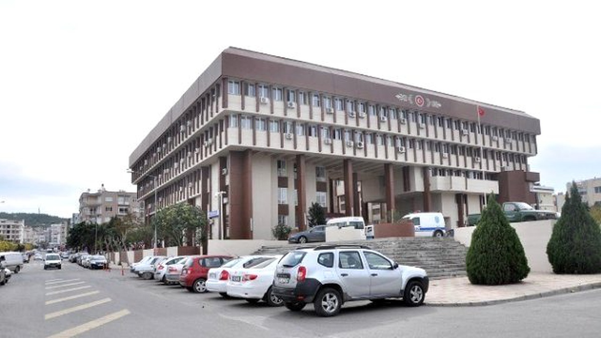 Aliağa Kaymakamlığı\'ndan Kamu Kurumlarına Sigara Tebliği