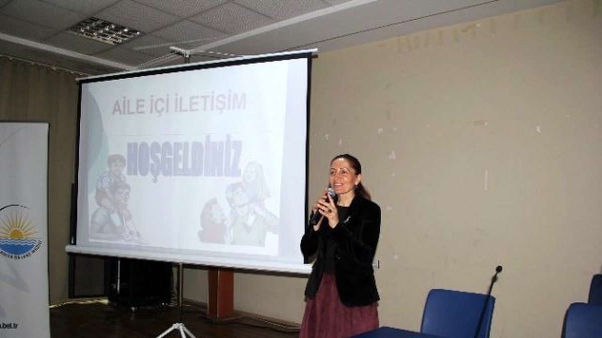 Belediye Çalışanları İçin \'Anneler Günü\' Etkinliği
